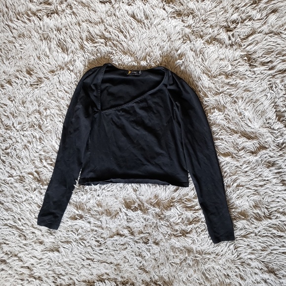 Black Crop Long Sleeve - Picture 1 of 2